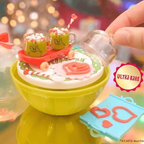 MGA Miniverse Make It Mini 2025: The Grinch™ Mugs & Beetlejuice™ Shrimp Cocktai - Picture 6 of 8